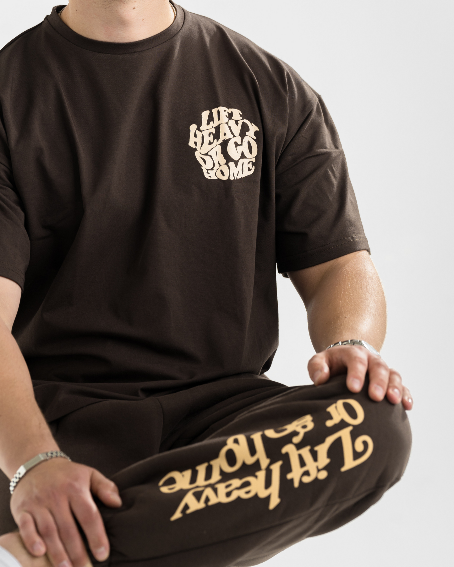 T-SHIRT "LIFT HEAVY" - BROWN